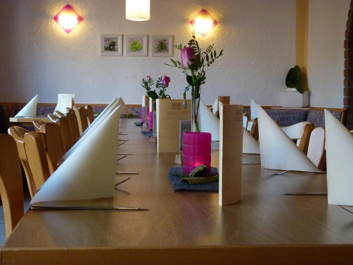 Landgasthof & Hotel "Merje" Kreuztal Ngoại thất bức ảnh